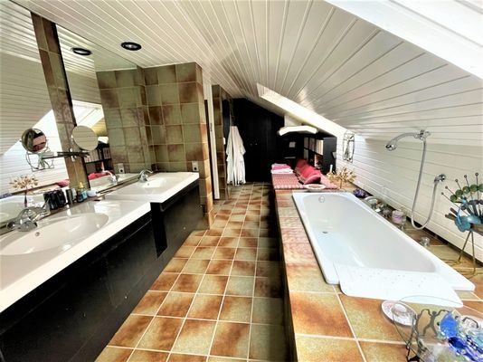 36. Badezimmer