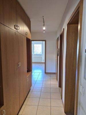 Flur mit Einbauschrank