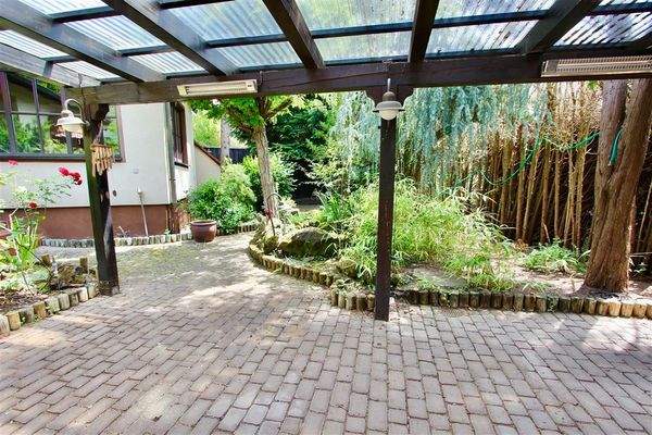 Überdachter Freisitz