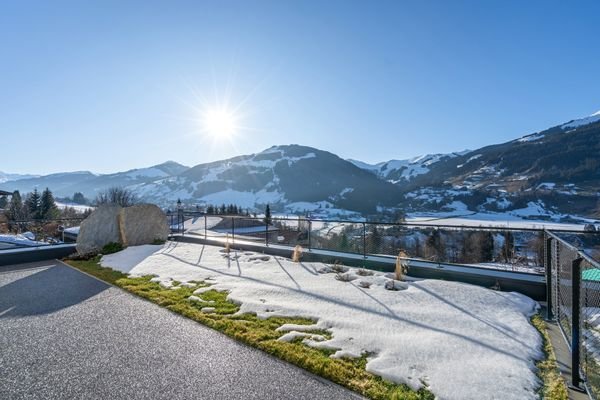 TERRASSE MIT WEITBLICK