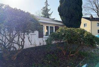 Die Ansicht von der Straße 
