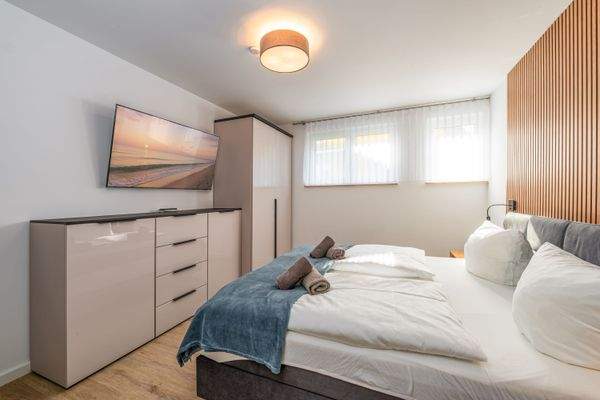 Die Helligkeit des Schlafzimmers 