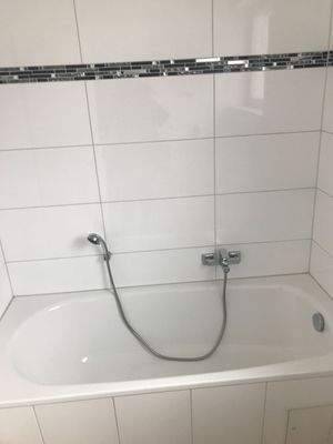 CEF99E79-5B68-4A2C-BC34-81B599B78091