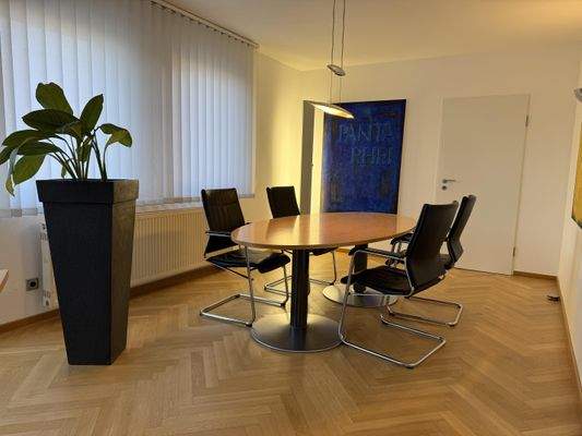 Besprechungstisch Büro 1