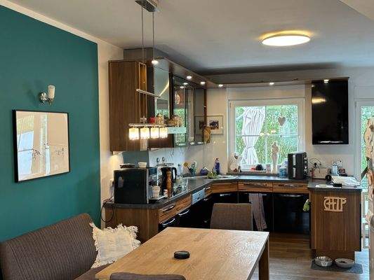 Küche und Essbereich