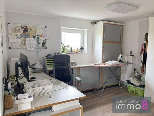 Büro/Homeoffice im EG