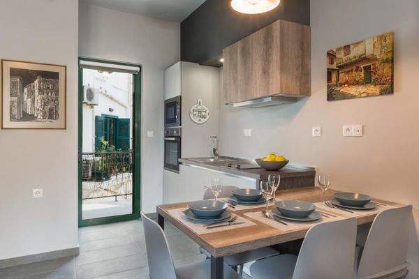 Kreta, Chania: Luxuriöse Maisonette-Wohnung am alten Hafen zu verkaufen
