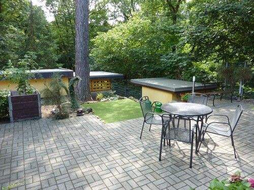 Terrasse mit Blick in den Wald