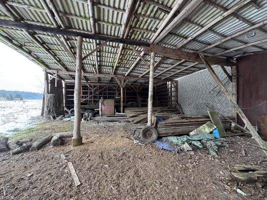 Unterstand für landw. Maschinen