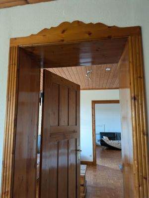 Holztüren und Boden der Whg im OG