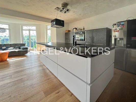 hochwertige Einbauküche