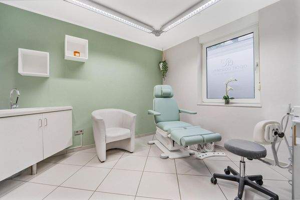 Souterrain Behandlungsraum 1