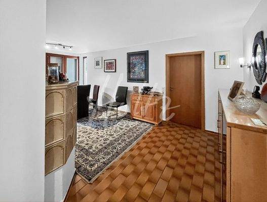 EG - Esszimmer mit Kachelofen - Bild 1 