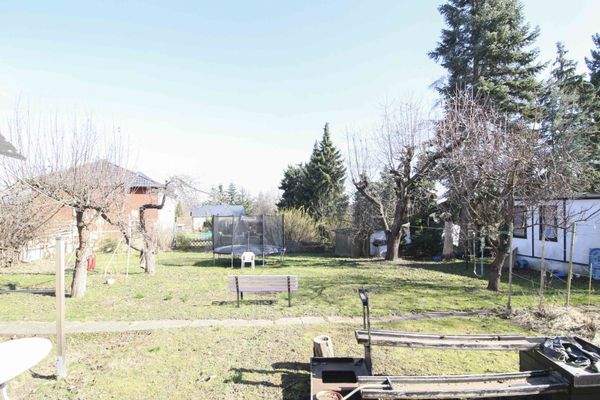 vorderer Grundstücksbereich