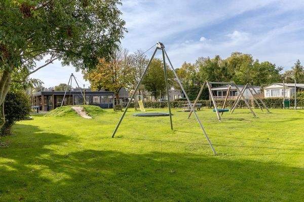 Der Spielplatz im Park