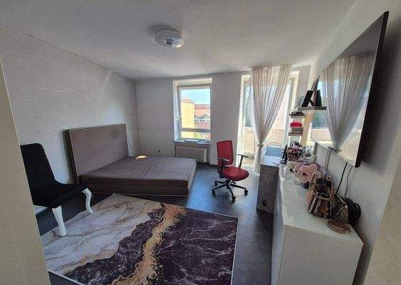 Kinderzimmer_3 mit Balkon