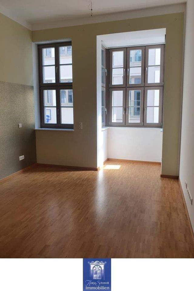 Eindrucksvoll und attraktiv Wohnen in exklusiver Lage am historischen Neumarkt! - Foto 2