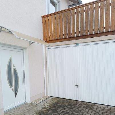 Am GrieKiFeld 12 Eingang 1.jpg