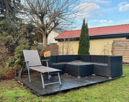 Sonnenterrasse im Garten