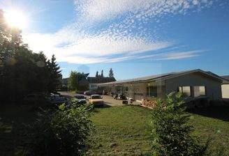 Halle mit Grundstück