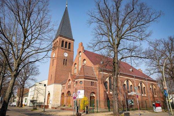 Pfarrkirche Altglienicke