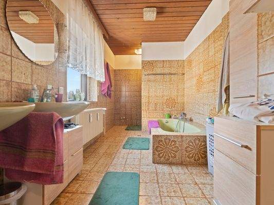 Obergeschoss - Badezimmer