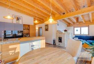 Küche und Essbereich