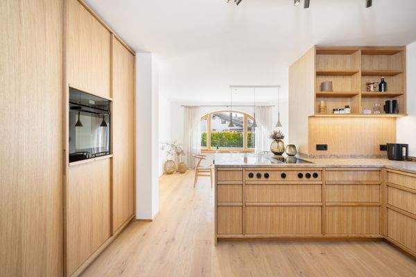 Hochklassige Schreinerküche