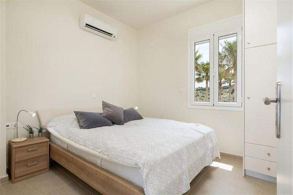 Kreta, Kokkino Chorio: Exotische Villa mit Panoramablick auf das Meer zu verkaufen