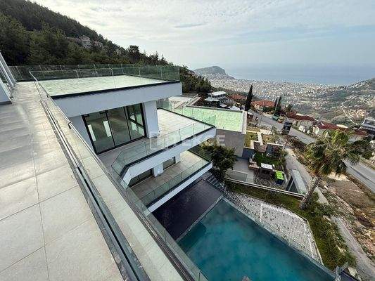Turnkey Sea-View Villa in Alanya Antalya a with Smart Home Systems