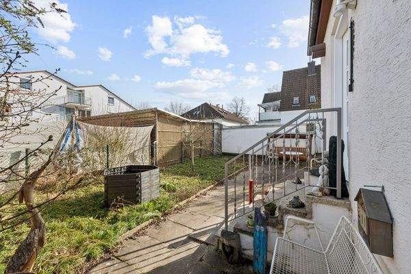 Gartenansicht am Nachmittag