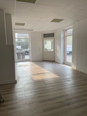 vorderer Geschäftsraum.jpeg