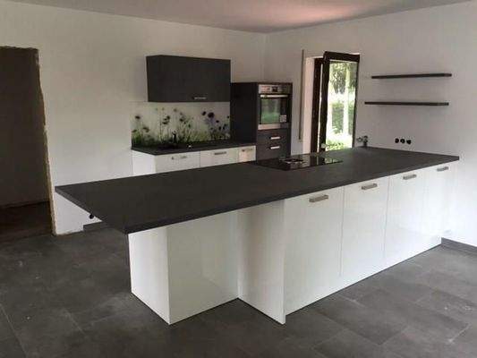 30 EBK im EG mit Terrassenzugang