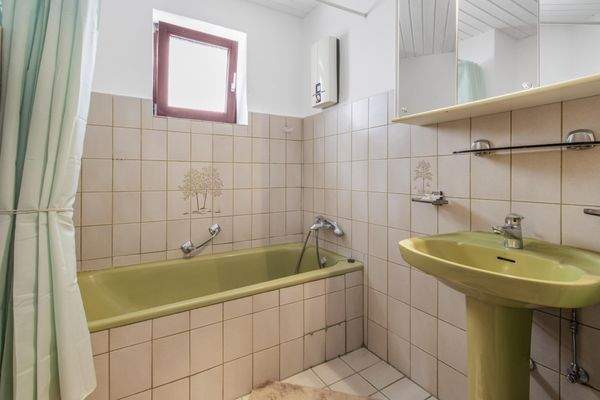 Badezimmer im Obergeschoss