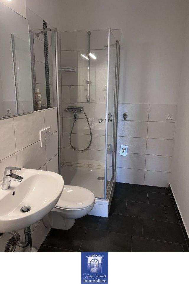 Sehenswerte Wohnung mit Balkon in Citynähe! - Photo 1