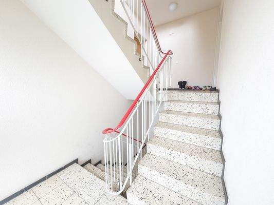 Treppenaufgang Eingang zu Wohnung 