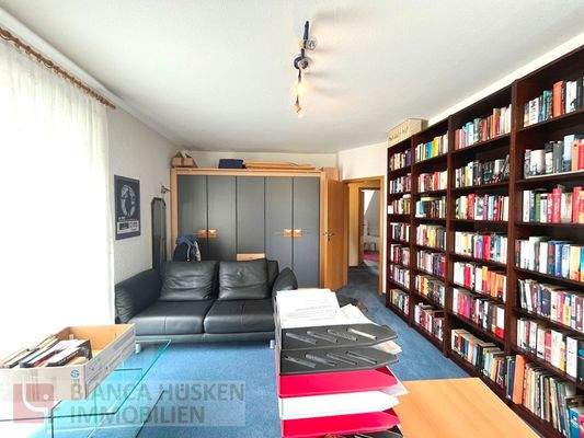 Schlafzimmer/Bibliothek OG