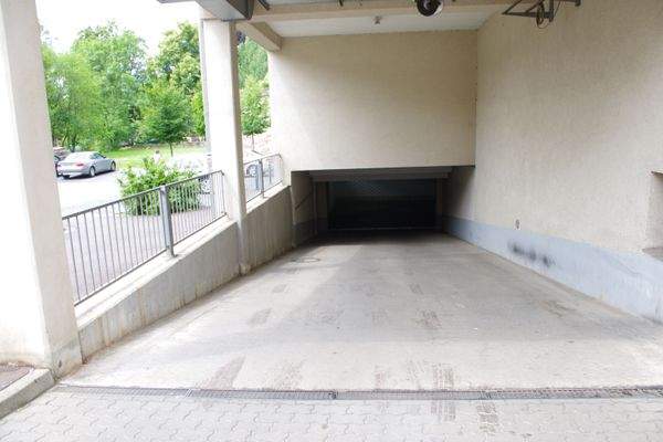 Einfahrt Tiefgarage