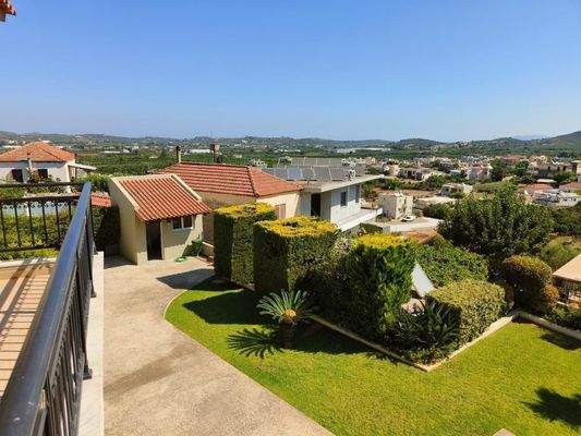 Kreta, Varipetro: Traditionelle Villa in der Nähe von Chania zu verkaufen