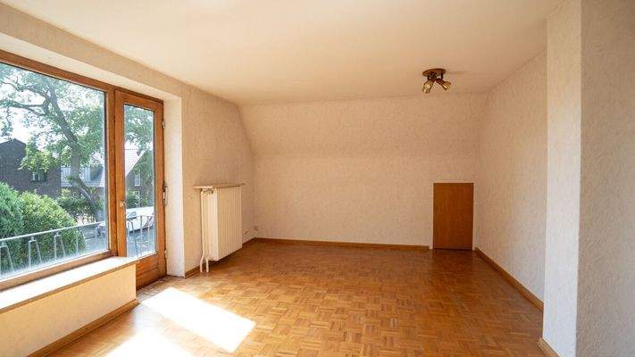 Großes Zimmer im Dachgeschoss