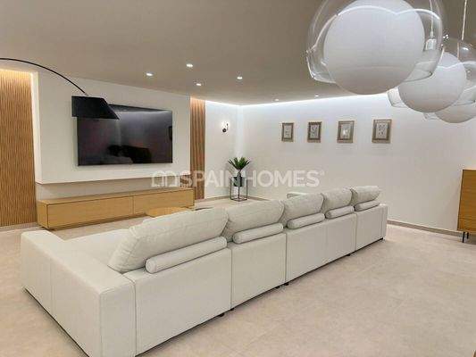 Stylish Mediterranean Style Detached Houses in Almeria