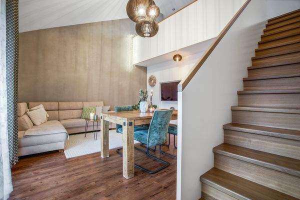 Wohnen_Ebene1_Treppe zur Ebene2
