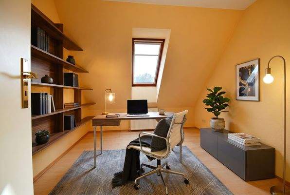 Arbeitszimmer gestagt