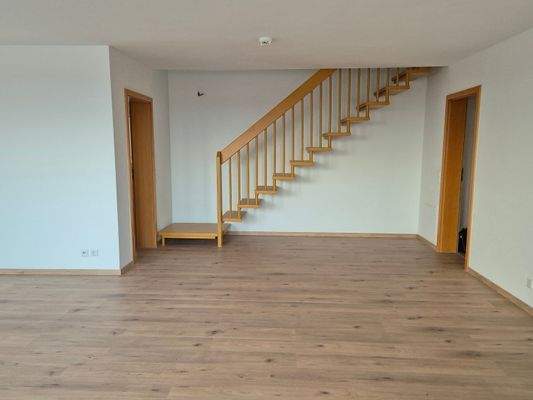 Treppe zur 2. Ebene