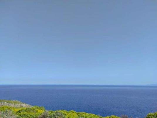 Kreta, Omprogialos: Grundstück mit unverbaubarem Meerblick zu verkaufen