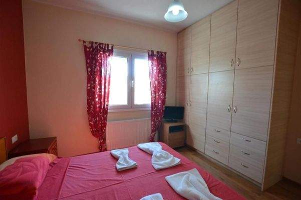 Kreta, Ammoudara: Komplex aus 1 Villa und 4 Bungalows in Strandnähe zu verkaufen