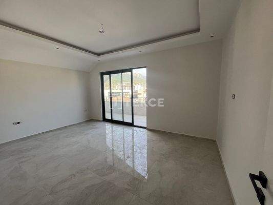 Elegant Real Estate in an Extensive Project in Alanya Oba