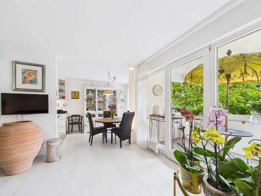 Wohnzimmer - Blick zum Essbereich