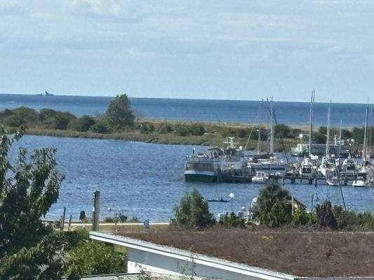 Blick vom 1.OG zum Haff und Ostsee.JPG