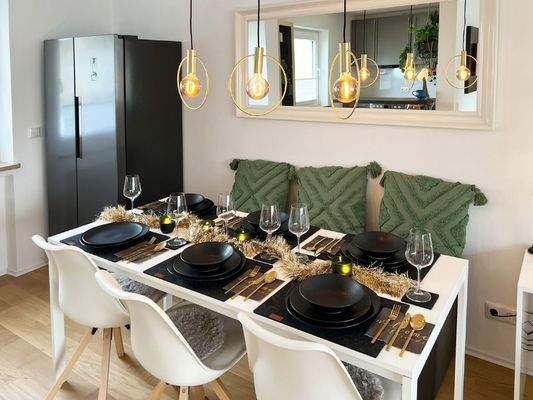 Essbereich mit offener Küche